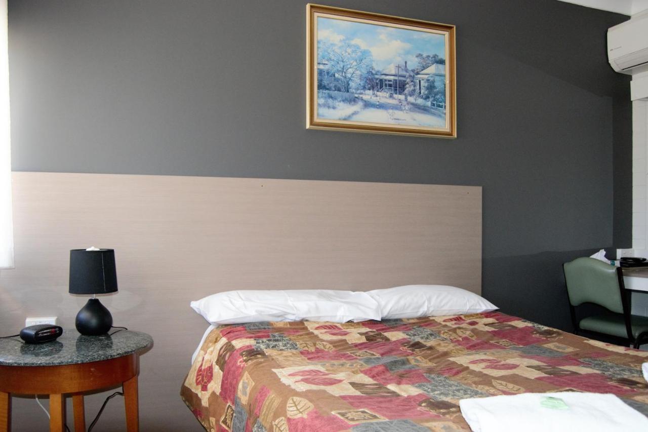 Civic Motor Inn Каура Экстерьер фото